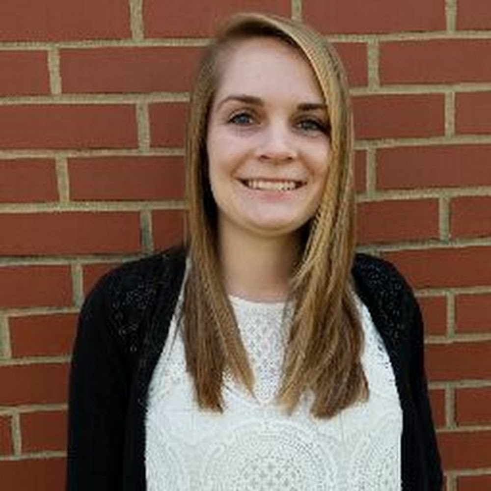 Meet your Posher, Elyse